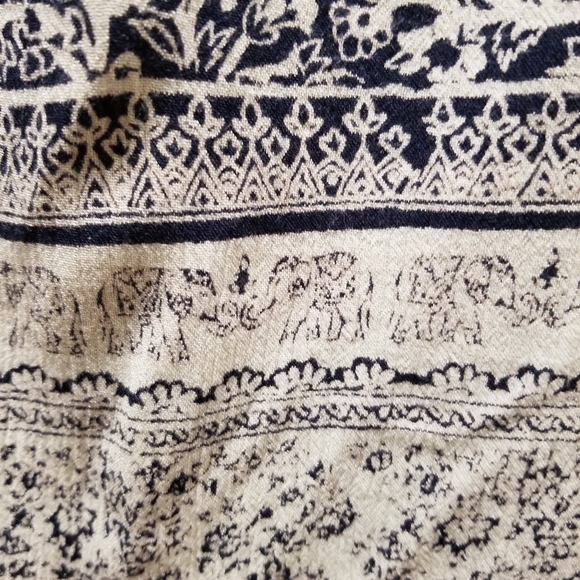 Angie Size S 3/4 Sleeve Elephant Print Boho Top - Picture 4 of 5